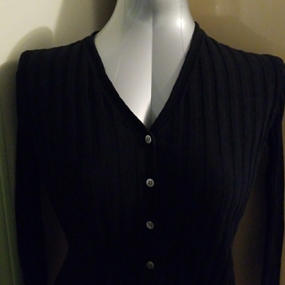 Top - Picture 3 of 5